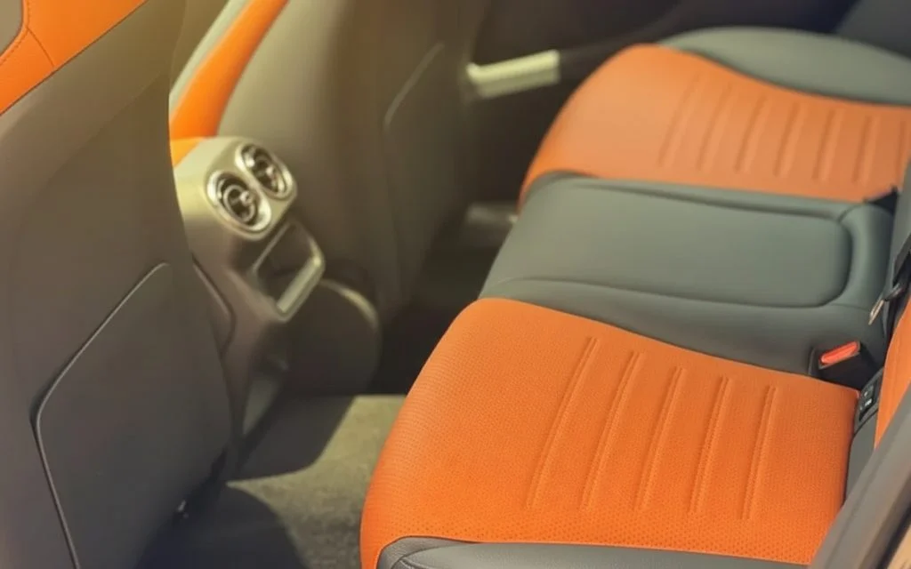 Mercedes Glc200 2025 leather seats and cabin