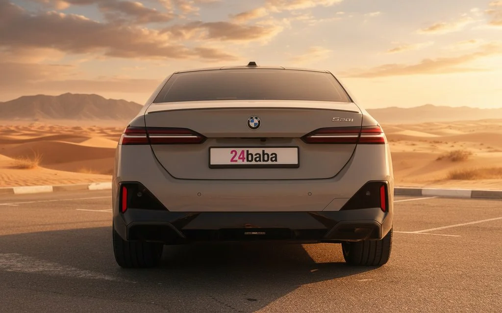 Bmw 520 2025 Grey rear view showing taillights