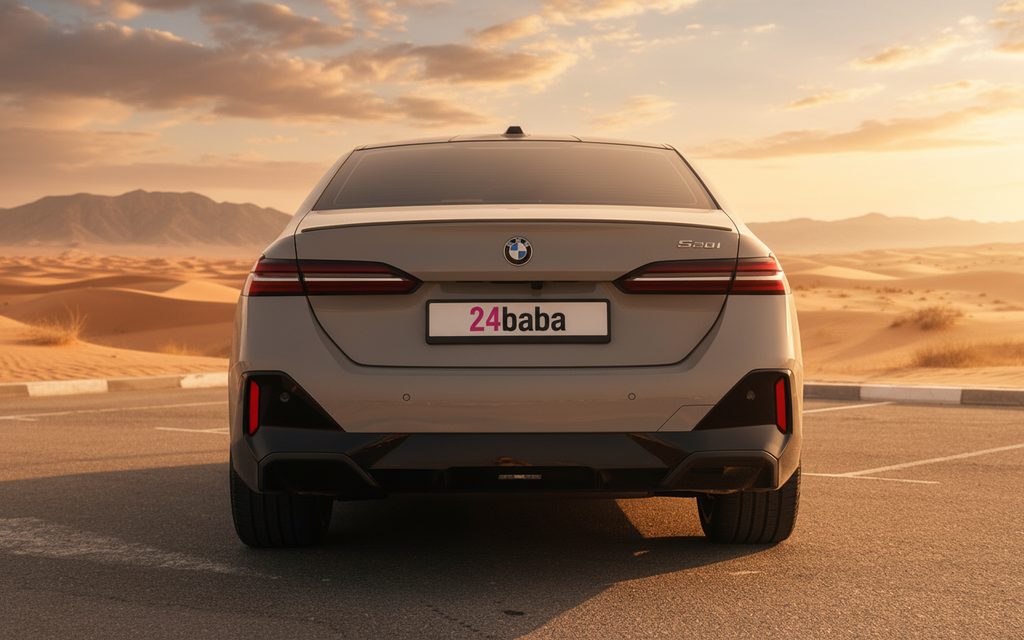 Bmw 520 2025 Grey rear view showing taillights