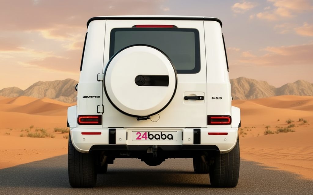 Mercedes G63 2021 White rear view showing taillights