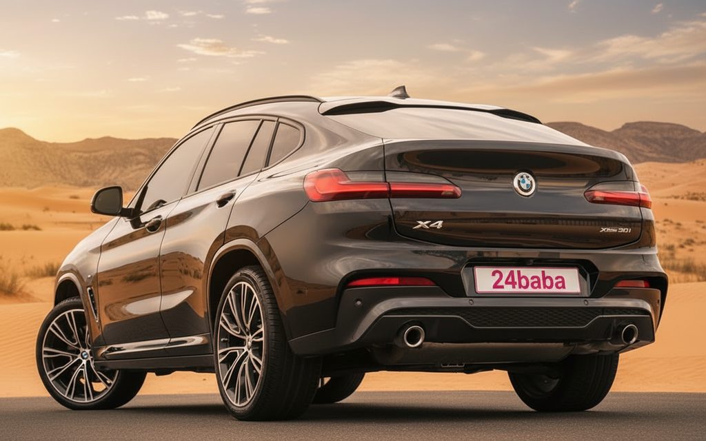 Bmw X4 2021 Black rear view showing taillights