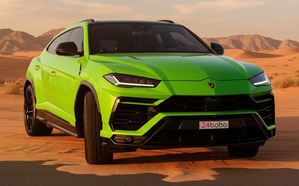 Lamborghini Urus 2022 Green front view with headlights
