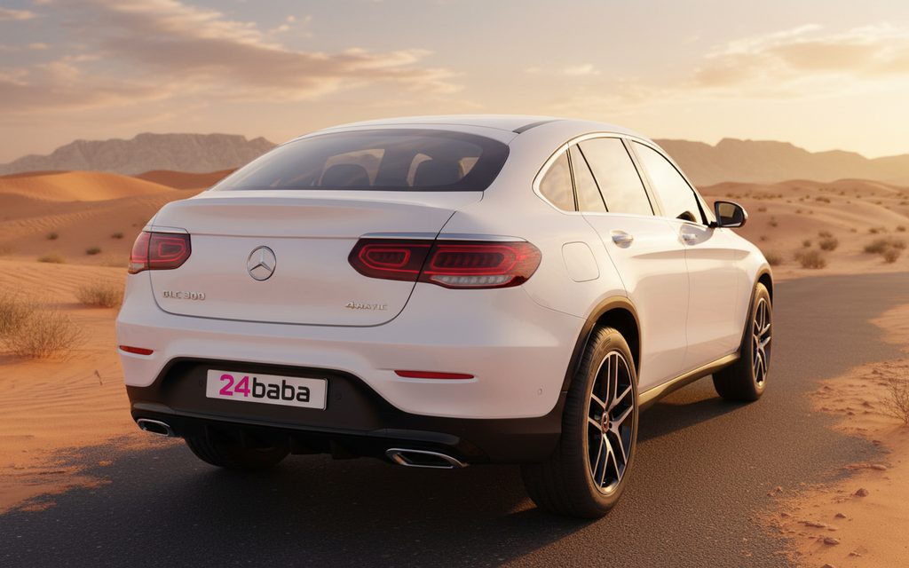 Mercedes Glc300 2022 White rear view showing taillights