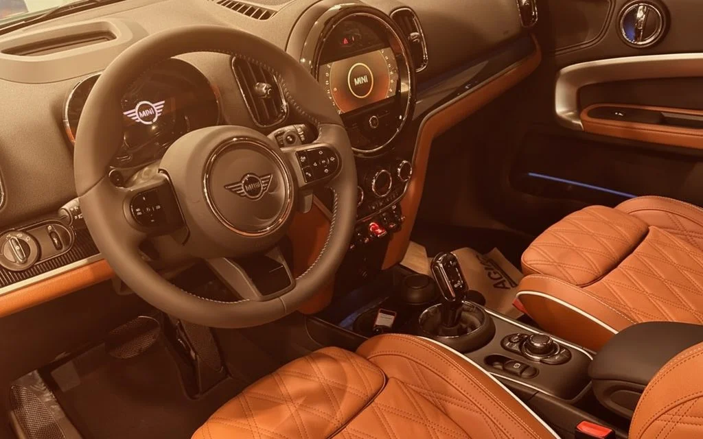 Mini Countryman 2023 interior view showing trim