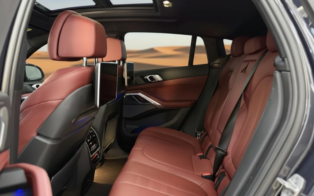 Bmw X6M 2021 leather seats and cabin