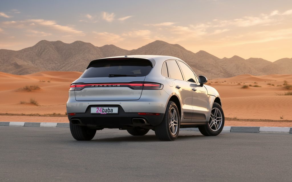 Porsche Macan 2020 Silver rear view showing taillights