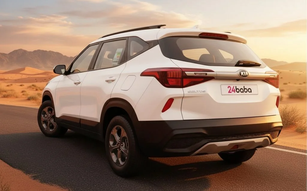 Kia Seltos 2023 White rear view showing taillights