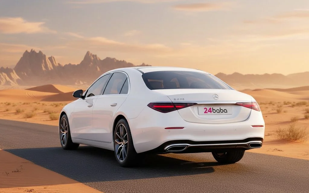 Mercedes S500 2022 White rear view showing taillights