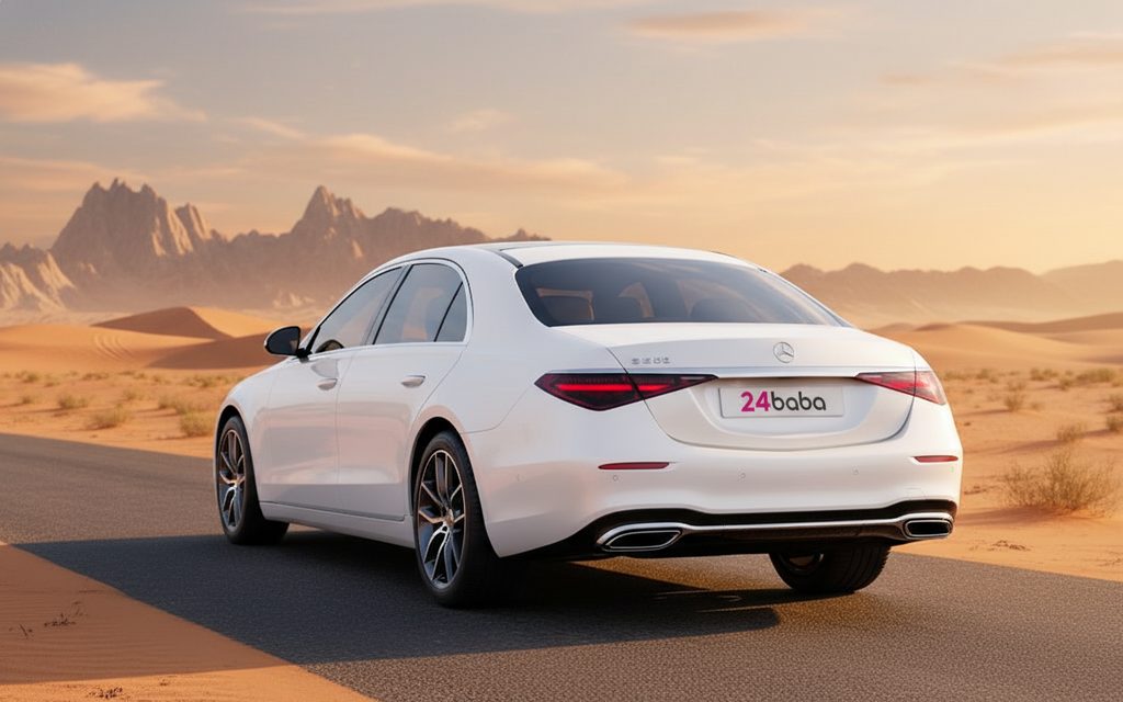 Mercedes S500 2022 White rear view showing taillights