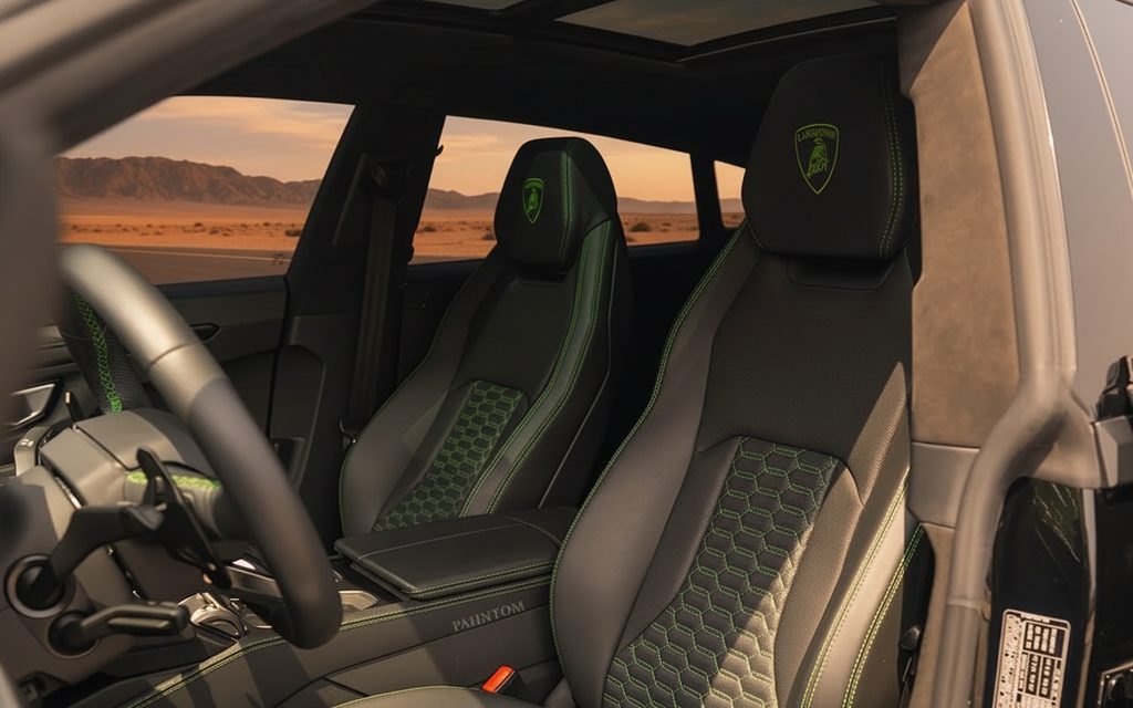Lamborghini Urus 2022 leather seats and cabin