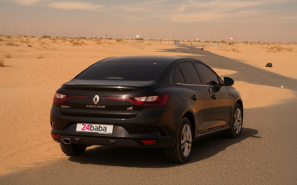 Renault Megane 2021 Black front view with headlights