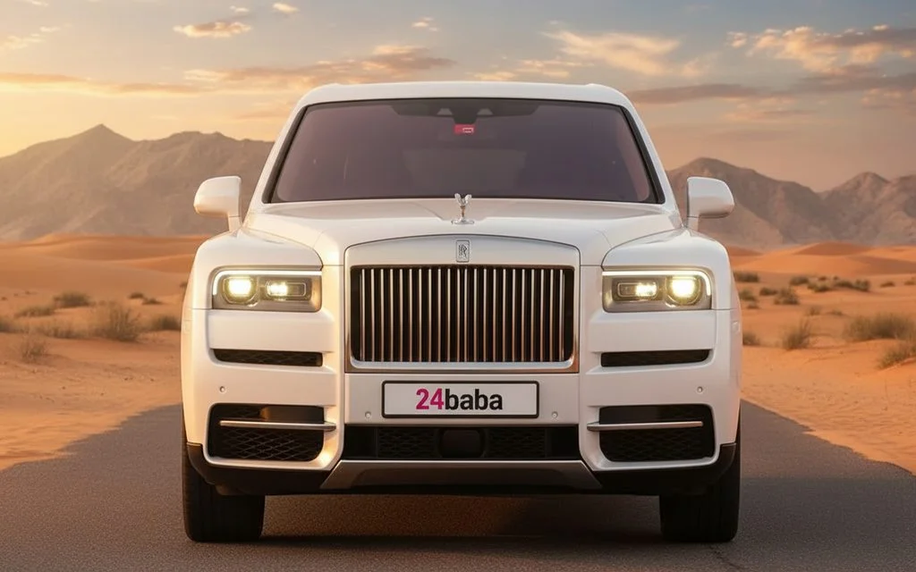 Rolls-Royce Cullinan 2021 White front view with headlights