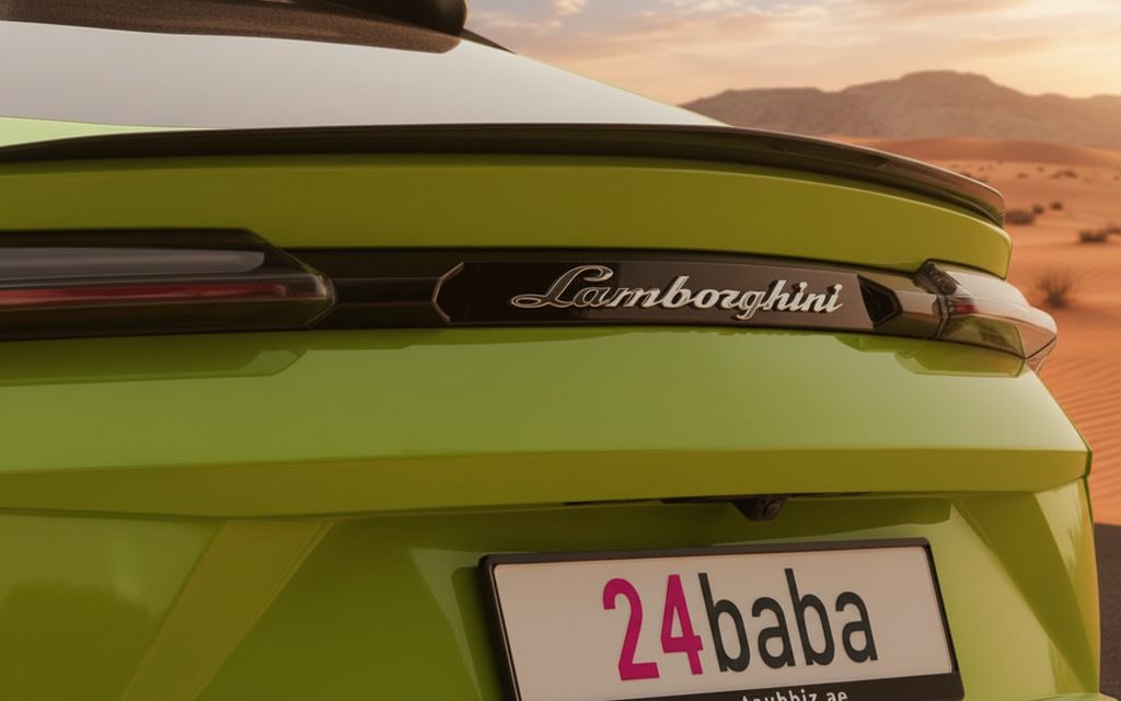 Lamborghini Urus 2021 Green rear view showing taillights