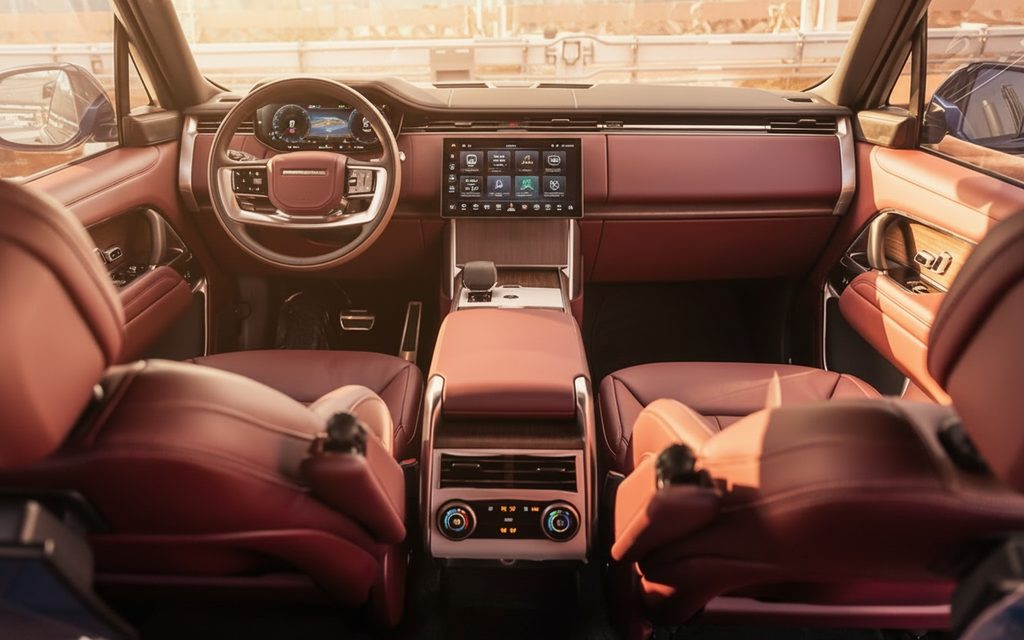LandRover RangeRoverVogueHse 2025 dashboard and infotainment – rental in Dubai