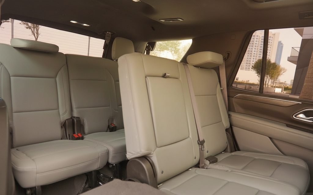 Chevrolet Tahoe 2022 leather seats and cabin