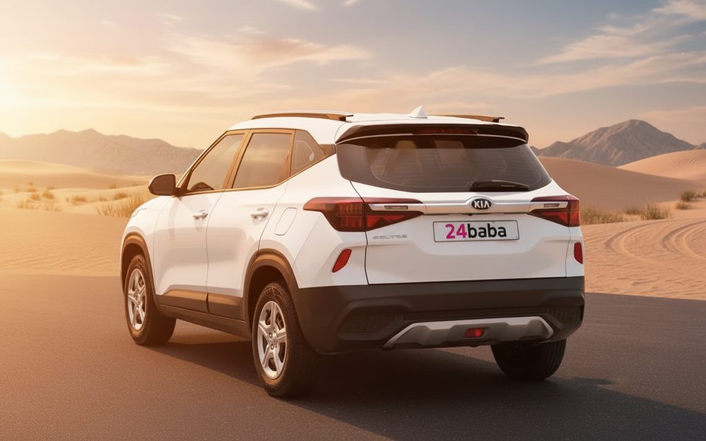 Kia Seltos 2022 White rear view showing taillights