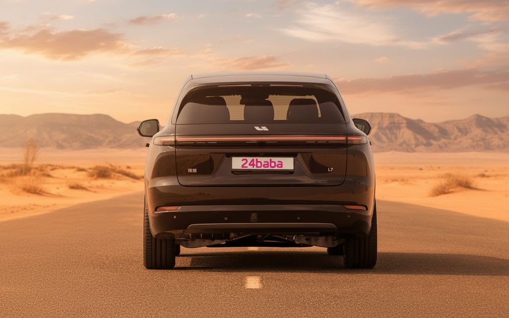 Lixiang L7 2024 Black rear view showing taillights