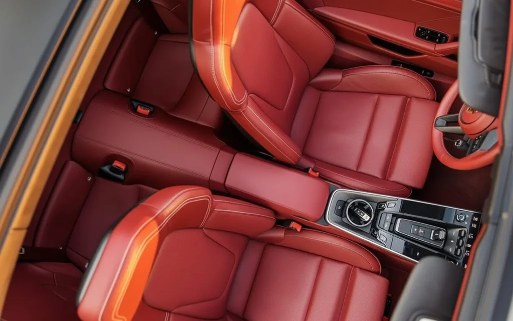 Porsche 911 2022 leather seats and cabin