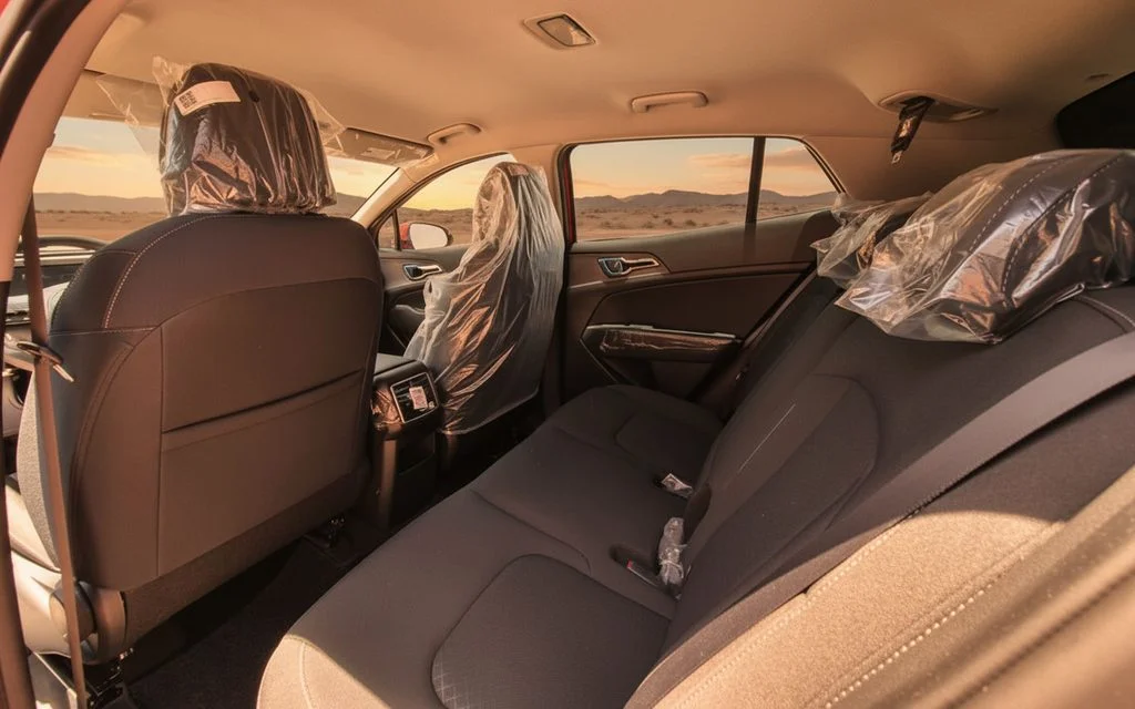 Kia Sportage 2024 leather seats and cabin