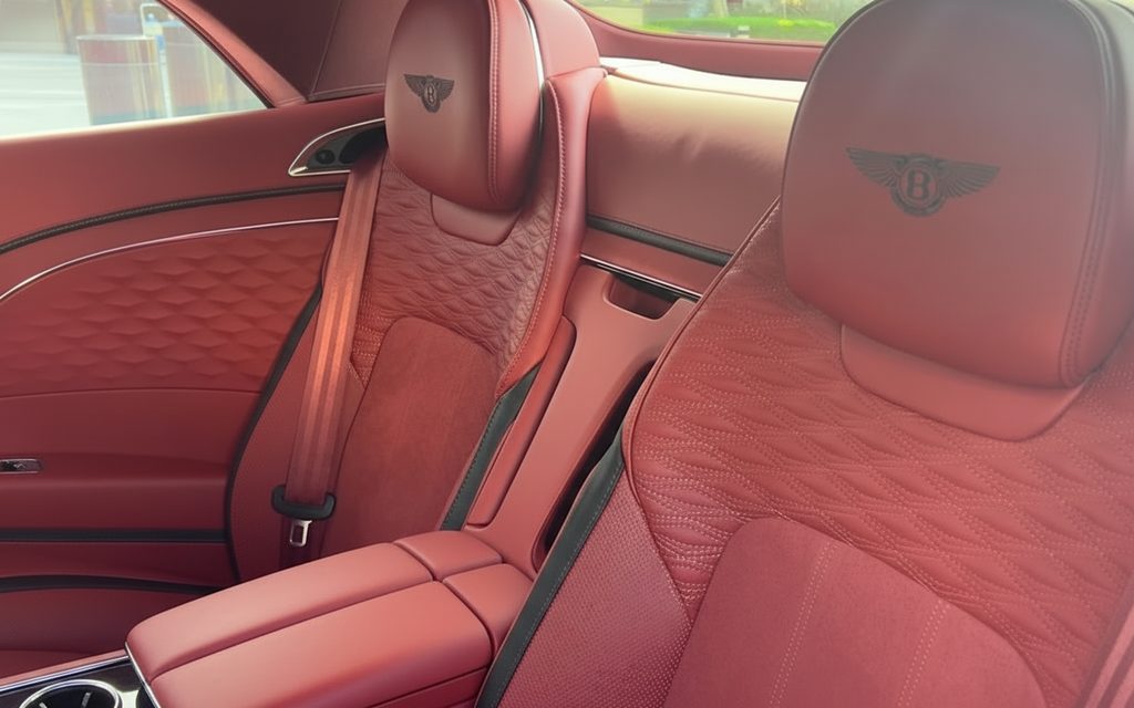 Bentley ContinentalGt Gtc 2025 leather seats and cabin