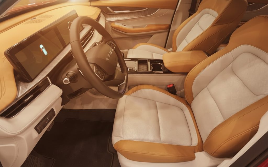 Exeed Lx 2024 leather seats and cabin