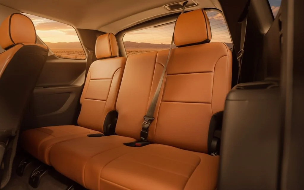 Chevrolet Traverse 2020 leather seats and cabin