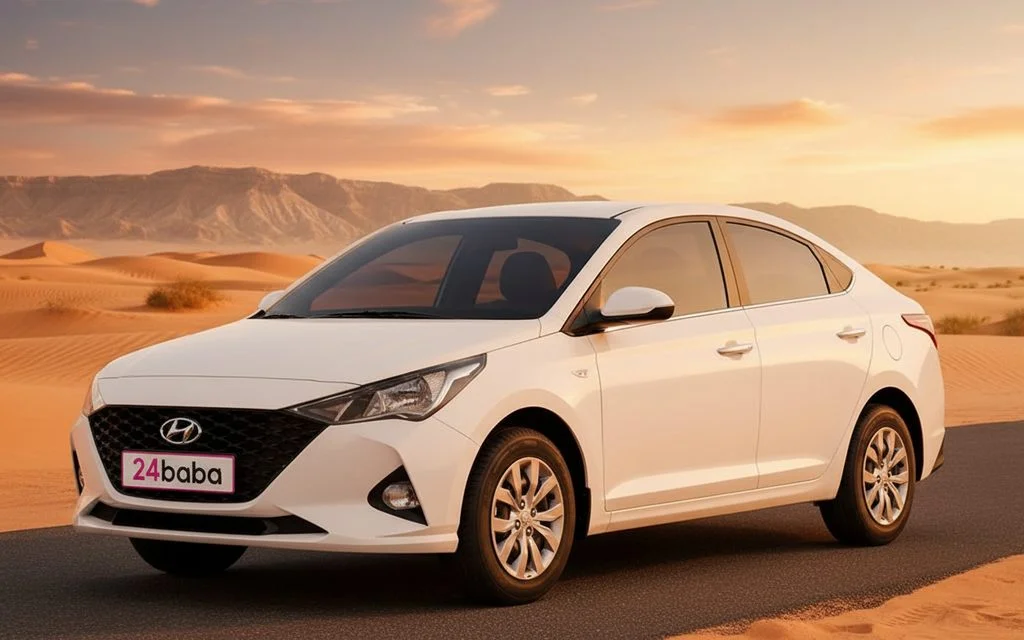 Hyundai Accent 2022 White front view with headlights