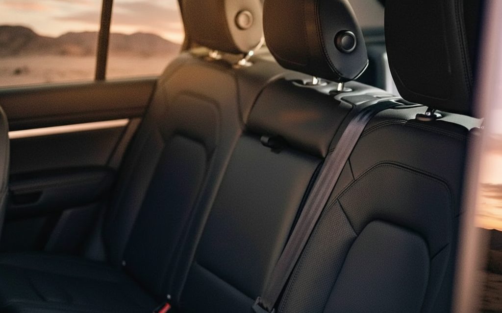 LandRover Defender 2024 leather seats and cabin