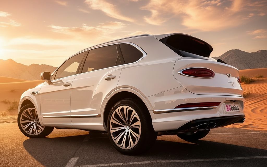 Bentley Bentayga 2022 White rear view showing taillights