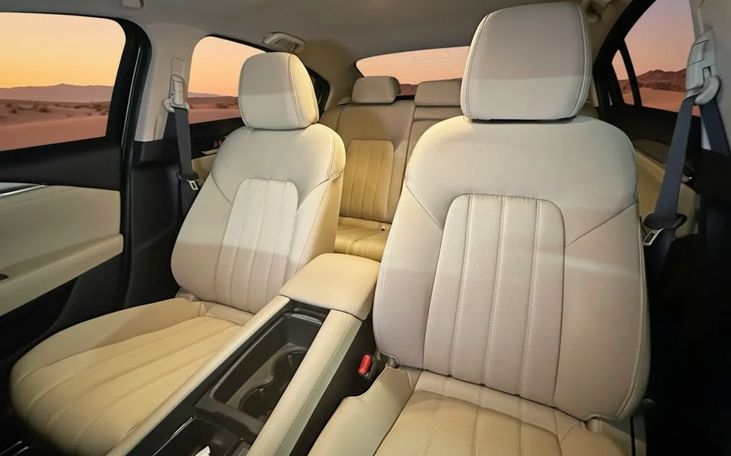 Mazda 6 2025 leather seats and cabin