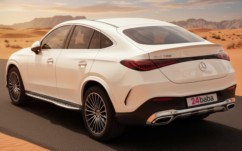 Mercedes Glc200 2025 White rear view showing taillights