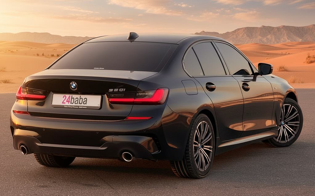 Bmw 320 2022 Black rear view showing taillights