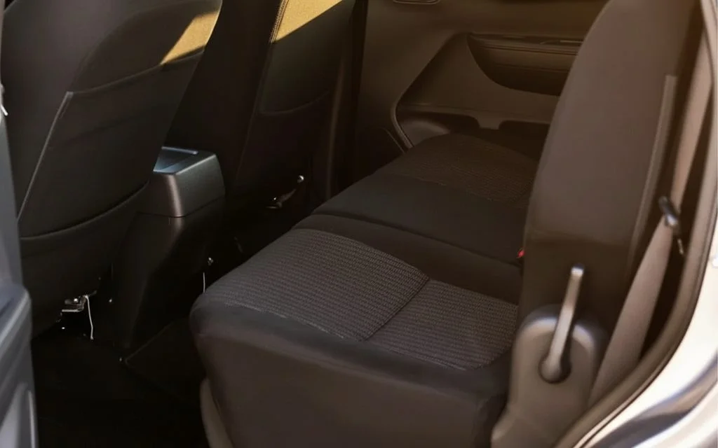 Mitsubishi Xpander 2024 leather seats and cabin – rental in Dubai