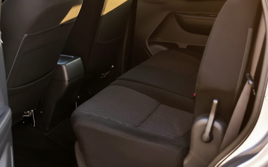 Mitsubishi Xpander 2024 leather seats and cabin – rental in Dubai