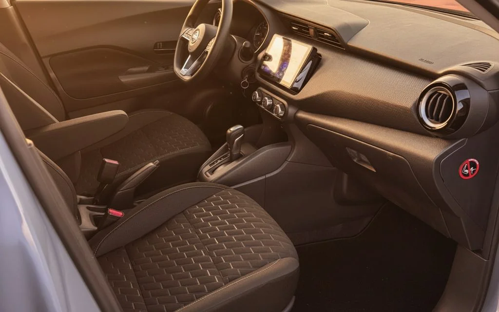 Nissan Kicks 2024 interior view showing trim – rental in Dubai