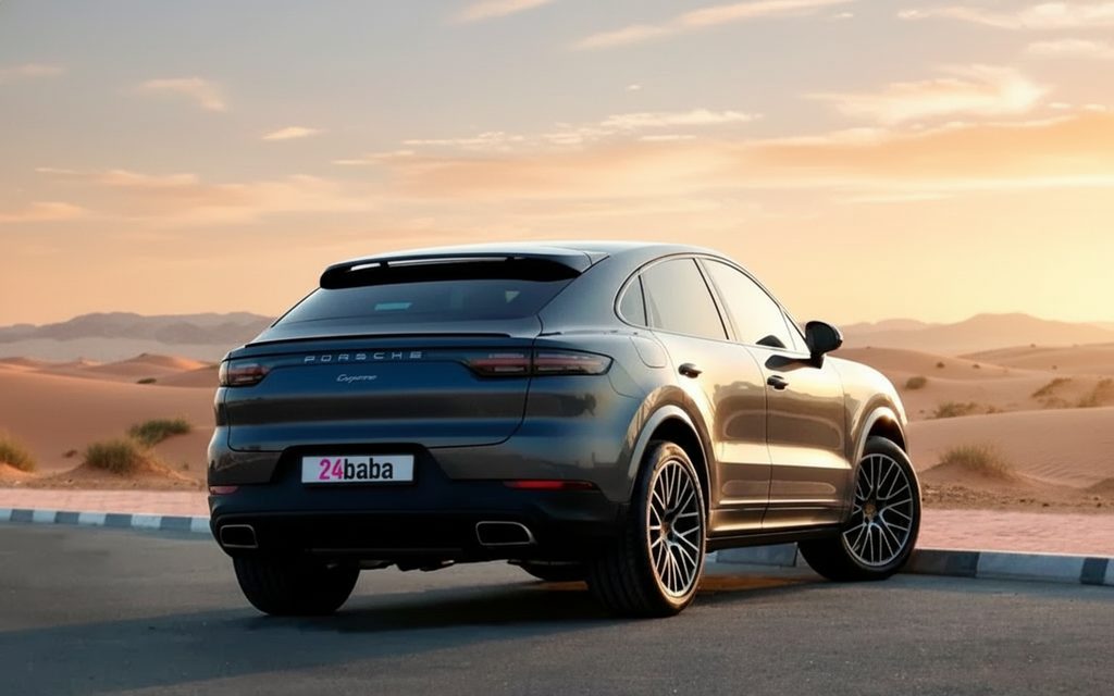 Porsche Cayenne 2022 Grey rear view showing taillights