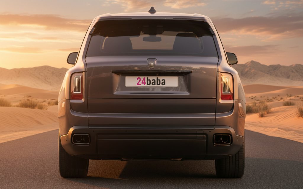 Rolls-Royce Cullinan 2024 Grey rear view showing taillights