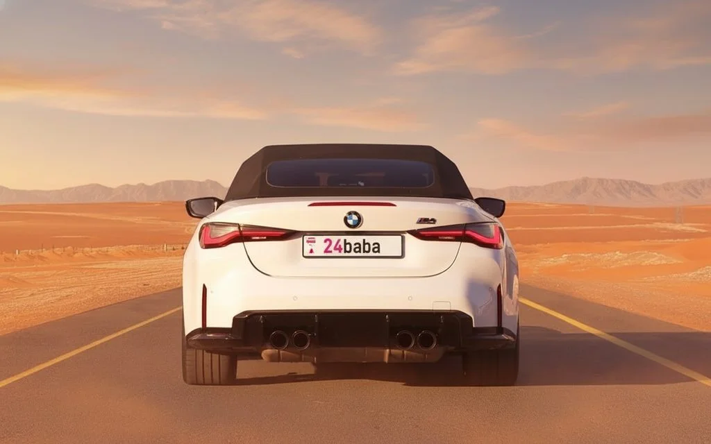 Bmw M4 2024 White rear view showing taillights