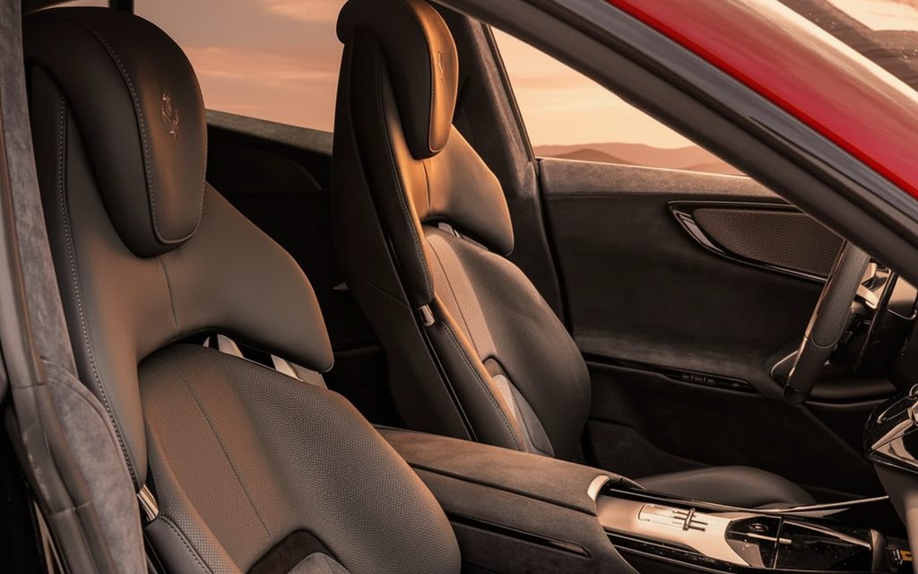 Ferrari Purosangue 2025 leather seats and cabin – rental in Dubai