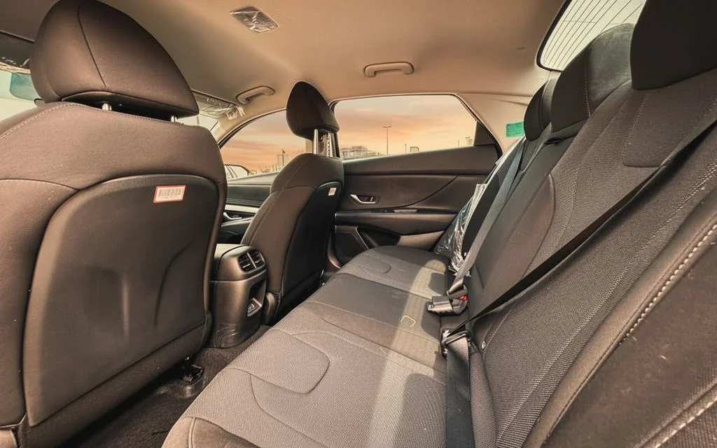 Hyundai Elantra 2024 leather seats and cabin – rental in Dubai