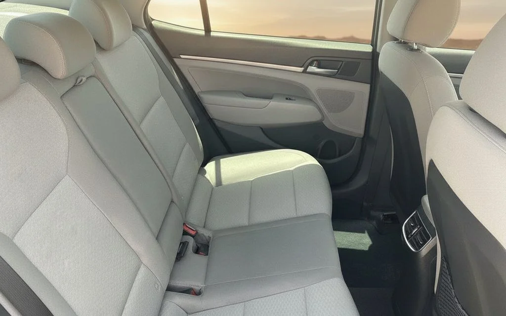 Hyundai Elantra 2020 leather seats and cabin – rental in Dubai