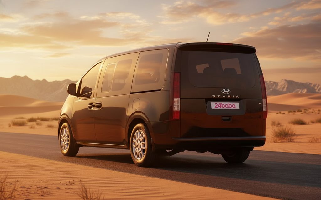 Hyundai Staria 2023 Black side profile – rental in Dubai