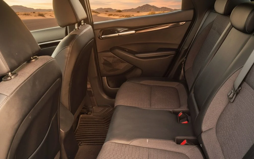 Kia Seltos 2021 leather seats and cabin – rental in Dubai