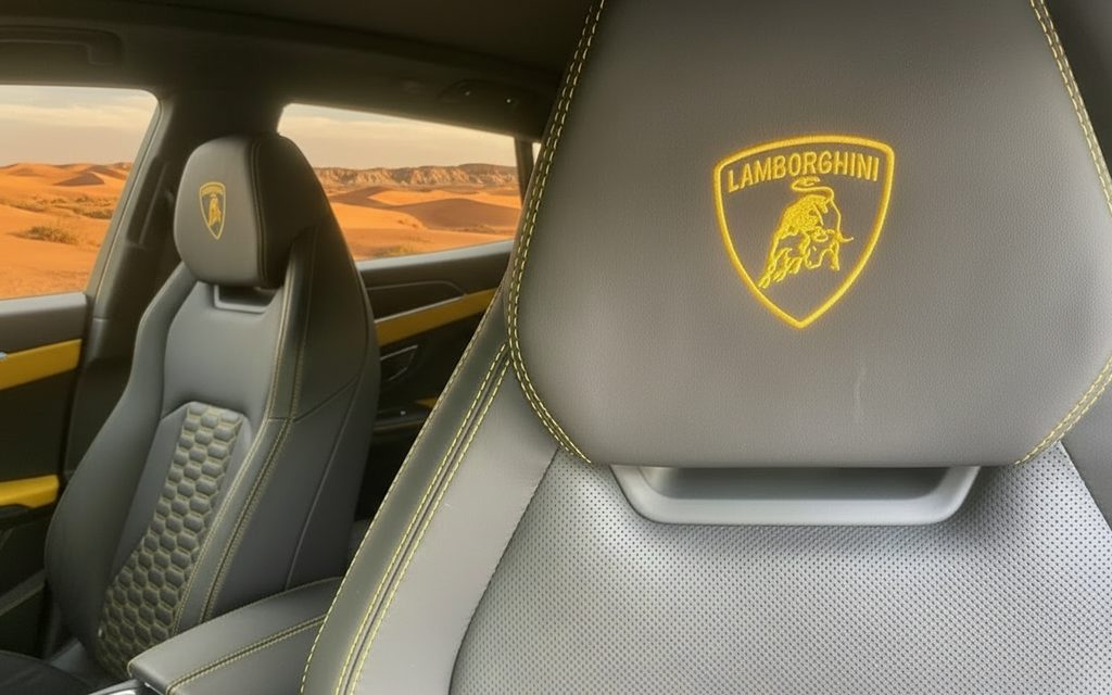 Lamborghini Urus 2023 leather seats and cabin – rental in Dubai