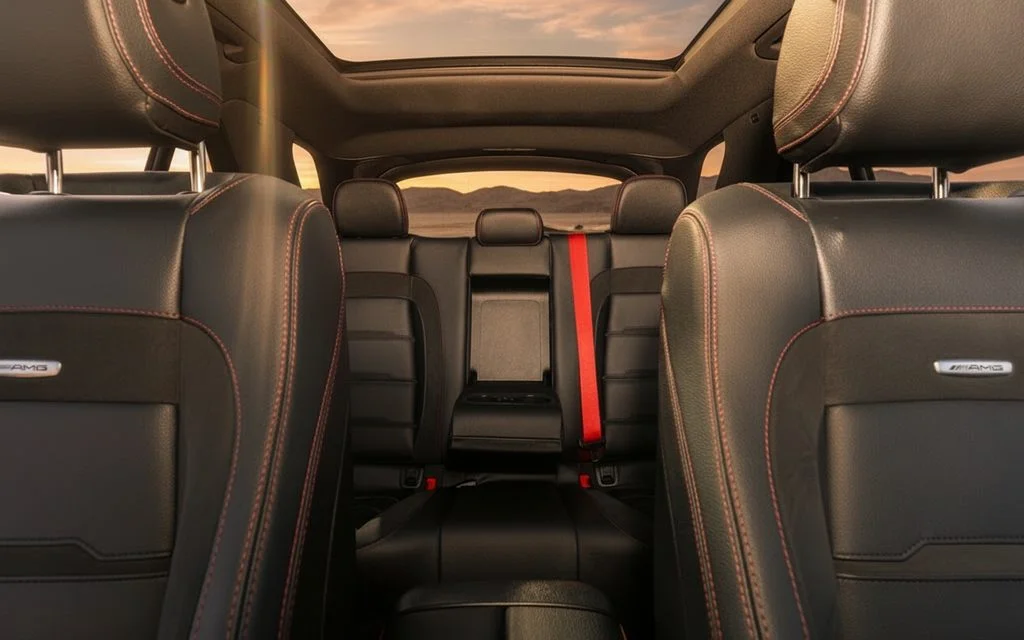 Mercedes Gle53 2023 leather seats and cabin – rental in Dubai