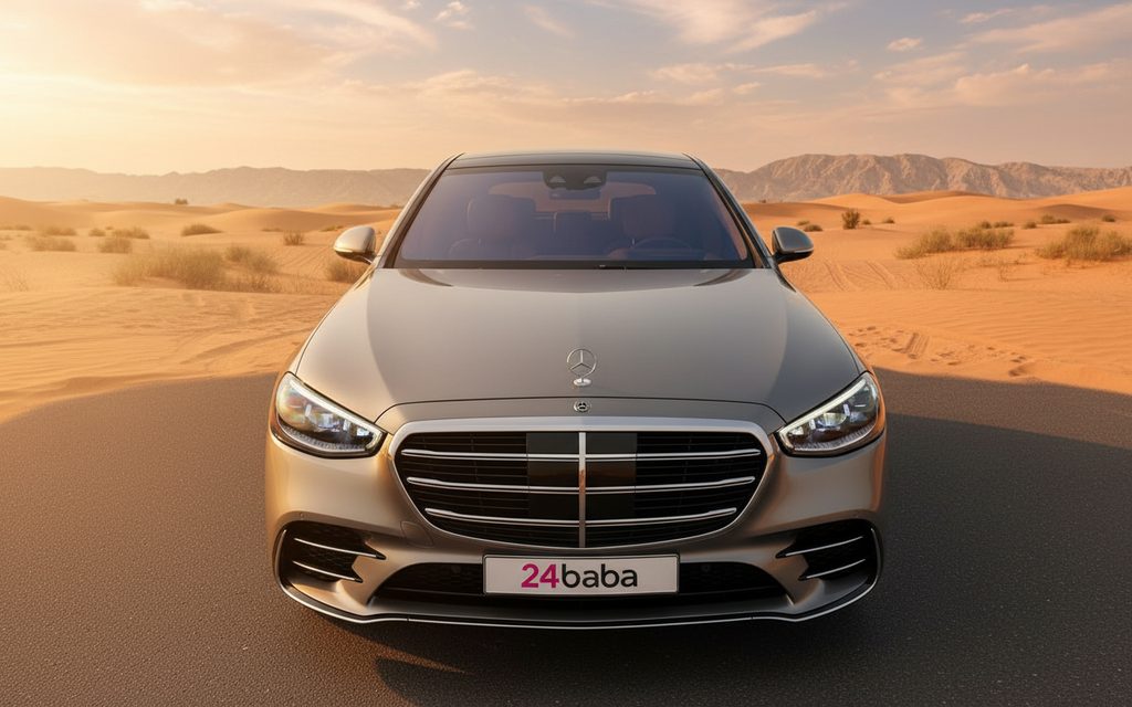 Mercedes S500 2024 Silver front view with headlights