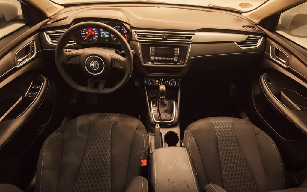 Mg 5 2025 interior view showing trim – rental in Dubai