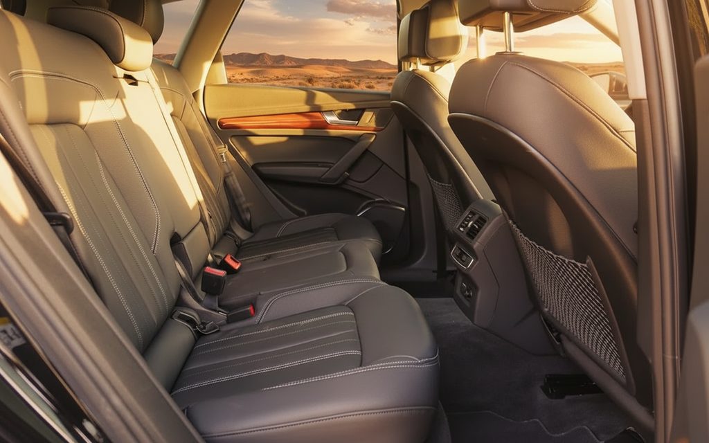 Audi Q5 2023 leather seats and cabin – rental in Dubai