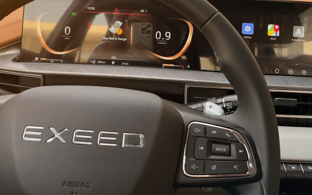 Exeed Lx 2024 interior view showing trim – rental in Dubai