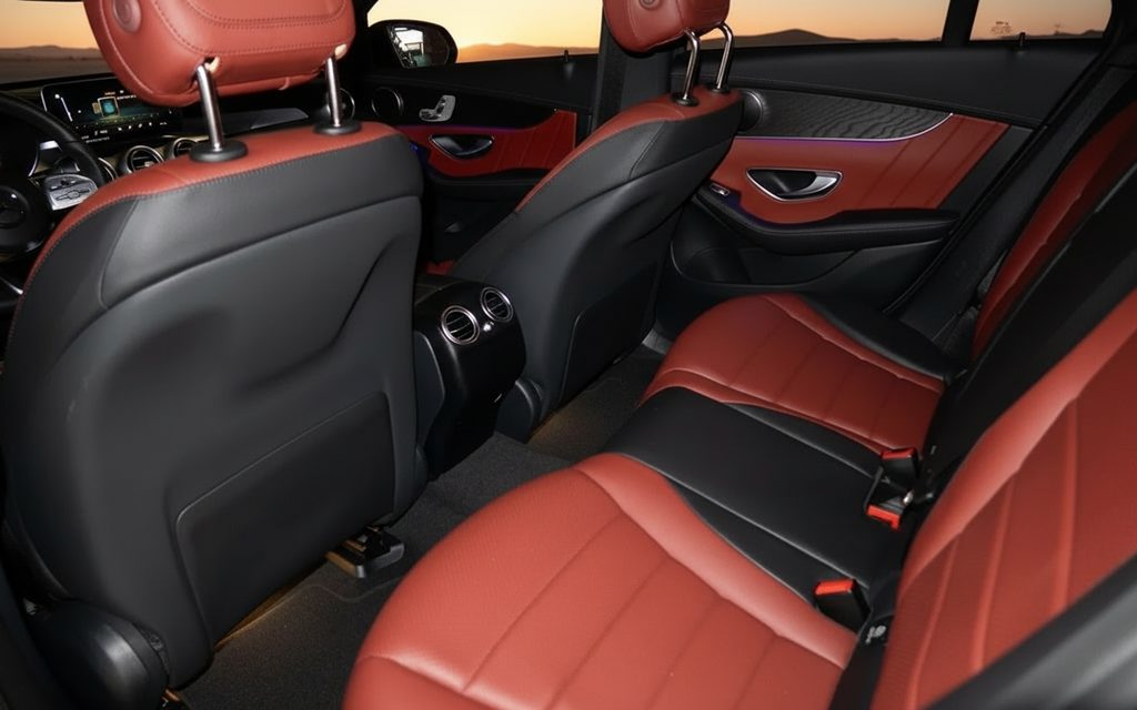 Mercedes Glc200 2023 leather seats and cabin